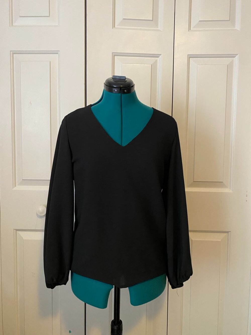 Belongsci Long Sleeve Blouse with V Neck
